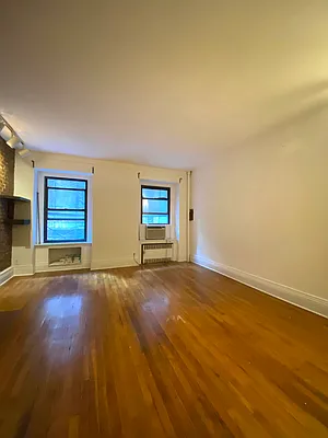 Rented by Kaden Realty | media 4