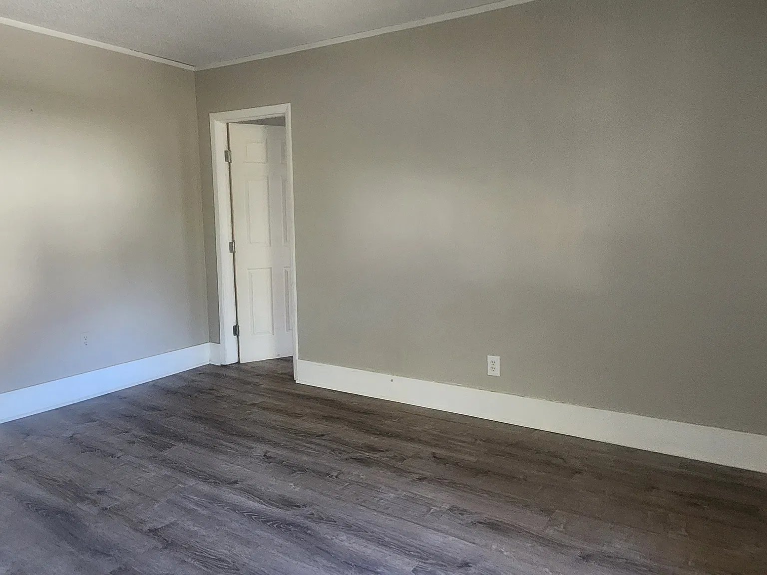 1 bed, $575 — Photo 1