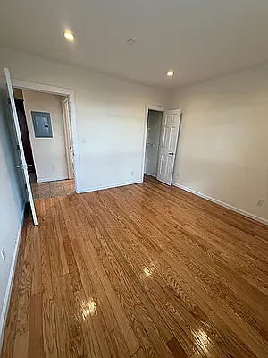 51-25 Queens Blvd #7N — Photo 4