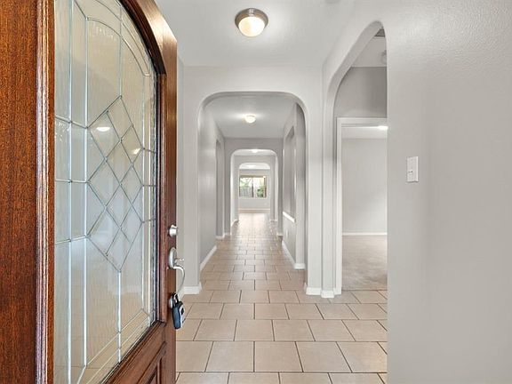 2nd image of 4016 Candle Cove Ct