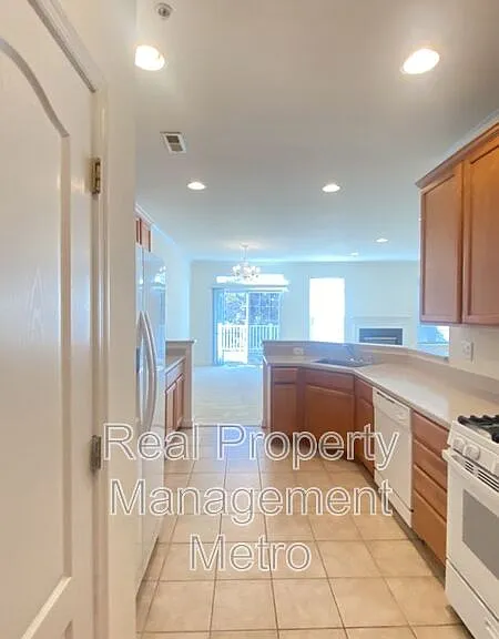 9717 Evening Bird Ln — Photo 5