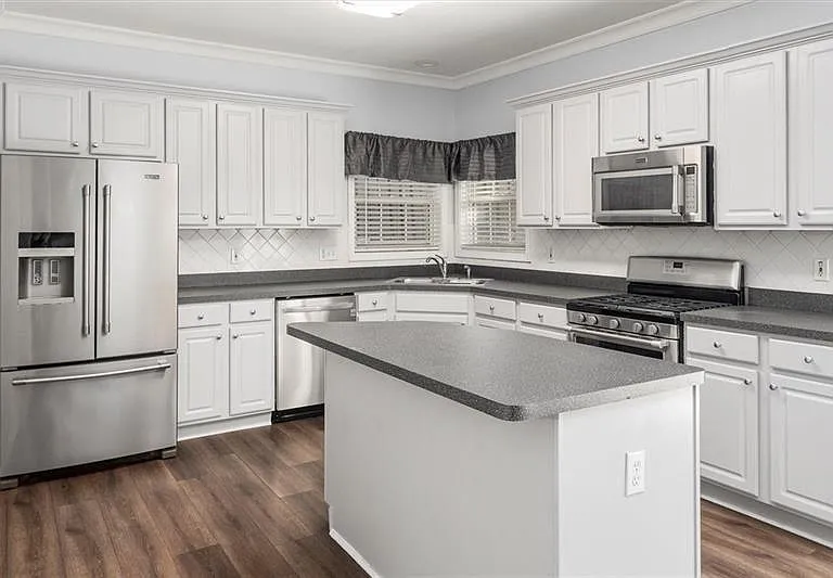 4220 Hunters Green Way NE — Photo 14