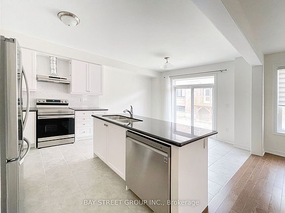 5th image of 87 McCague Ave