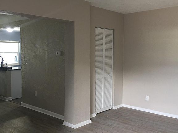 5th image of 4119 24th Ave S