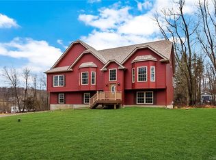 21 Mel Ln, Washingtonville, NY 10992