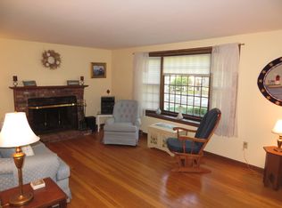 16 Truman Ln, West Yarmouth, MA 02673
