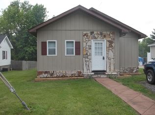 1508 Grand Ave, Johnston City, IL 62951