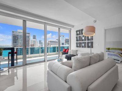 200 Biscayne Boulevard Way APT 4404, Miami, FL, 33131