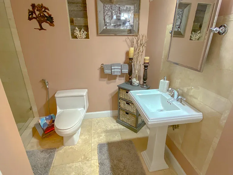 402 Coconut Dr — Photo 14
