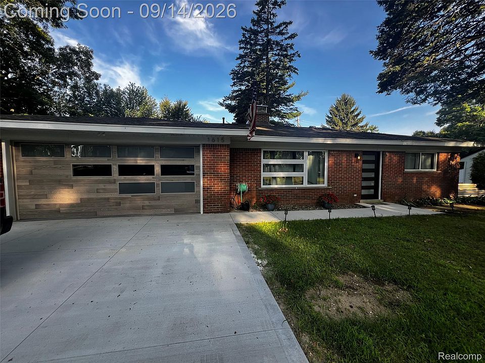 1st image of 1615 Ladd Rd