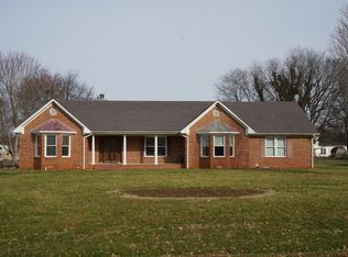 201 Fox Run Way, Bowling Green, KY 42104