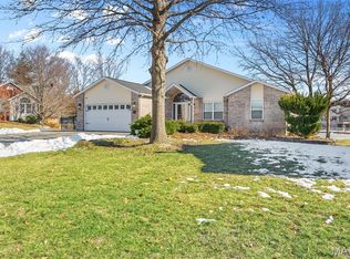 608 Sundance Trl, Troy, IL 62294