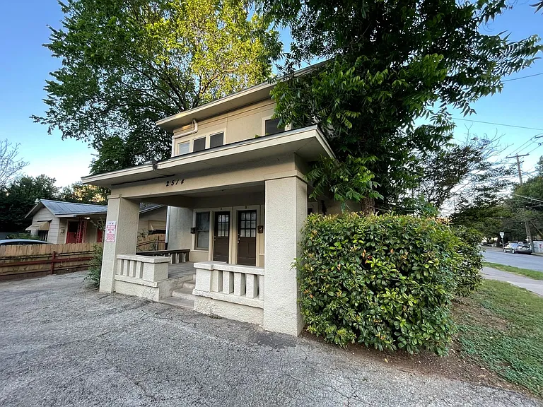 2514 Pearl St — Photo 10