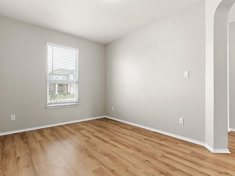 1228 Ayham Trl — Photo 3