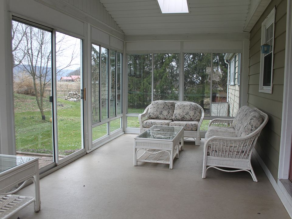 sun room with skylights