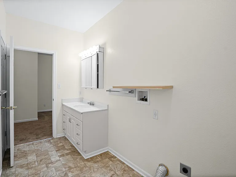 711 Kiowa St #B-1 — Photo 27