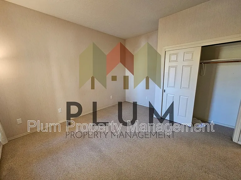 5104 Village View Way #7 — Photo 10