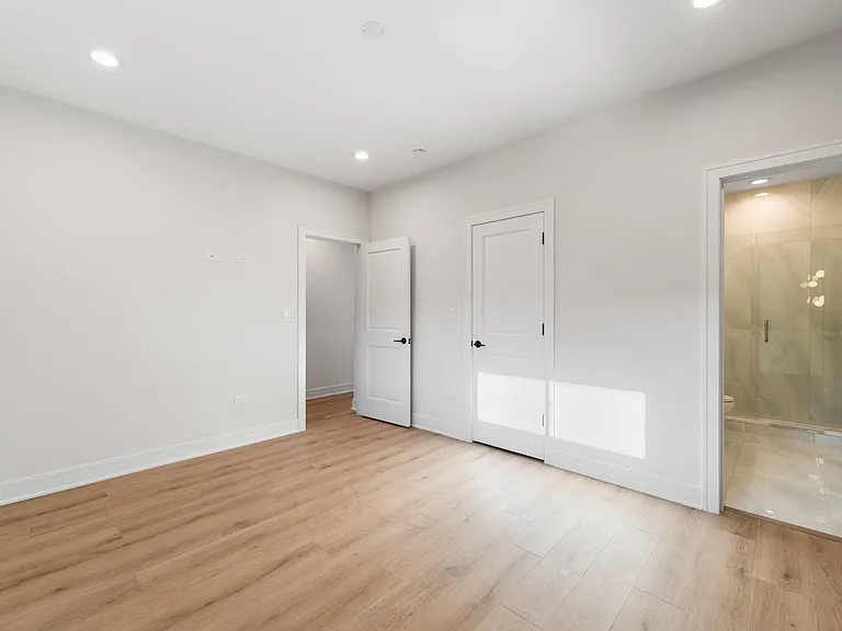6340 S Drexel Ave #3 — Photo 22