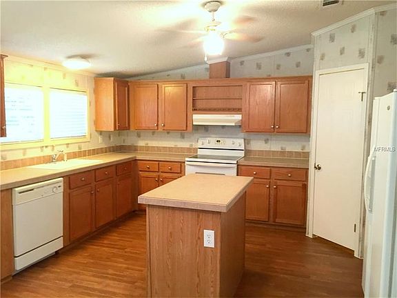 5th image of 11410 Rockridge Rd