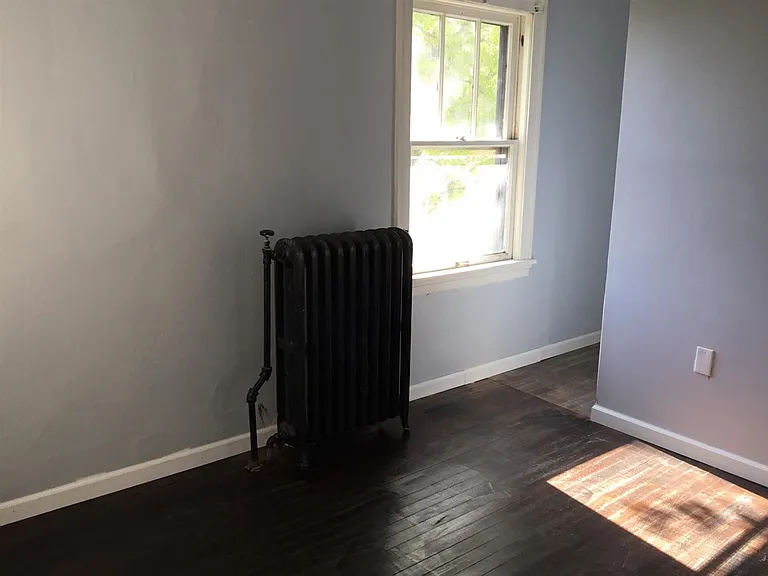 930 Emerald St #2B — Photo 19