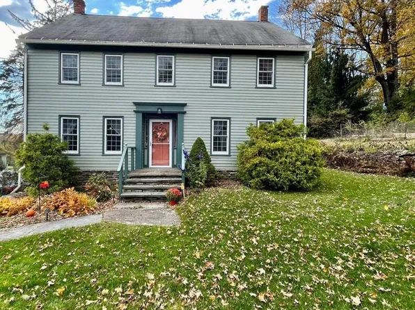 415 Wayne St, Bethany, PA 18431