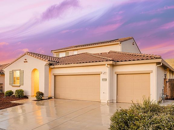4th image of 775 Appaloosa Way