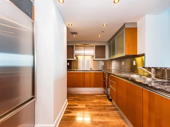 520 West Ave APT 801, Miami Beach, FL 33139