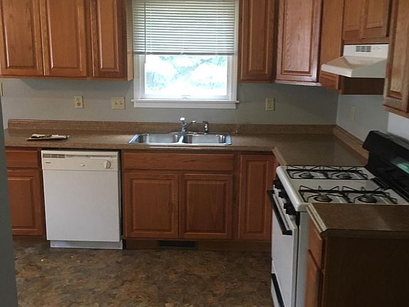 Plenty of counter space.