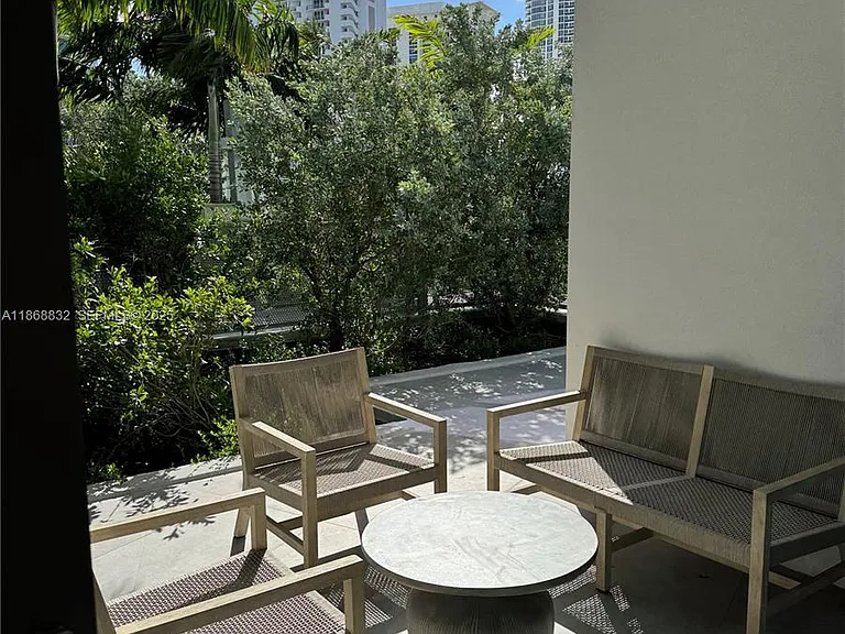 17550 Collins Ave #402 — Photo 7