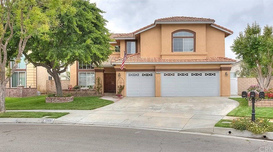 1st image of 13897 Cottonwood Ave