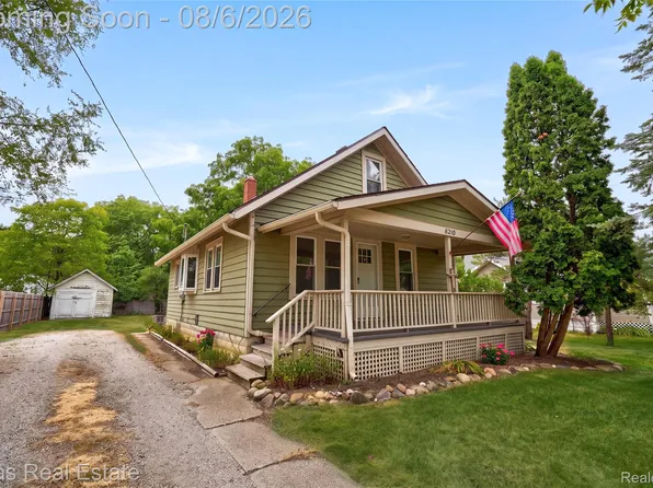8210 S State Rd, Goodrich, MI 48438