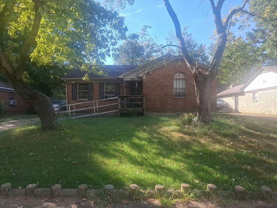 1st image of 3281 Abbottsford Ave