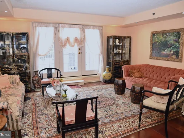 8200 Centennial Sta, Warminster, PA 18974