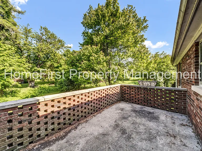 105 Meadowlark Dr #B — Photo 9