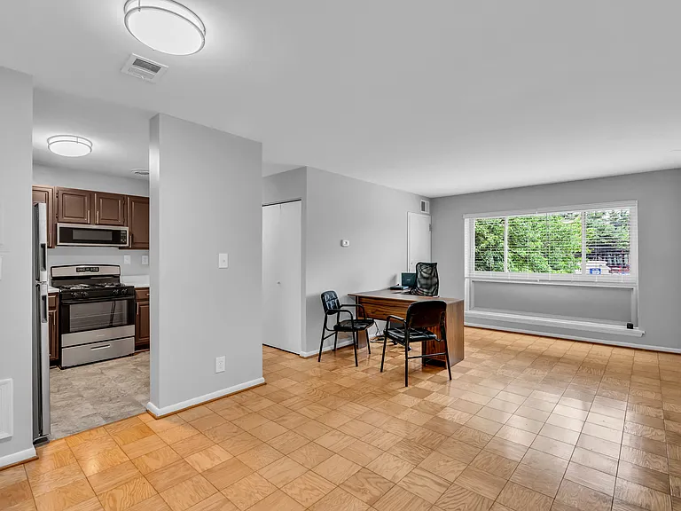 Cheverly Crossing Apartments — Photo 7