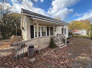 113 Pond St, Lexington, NC 27292
