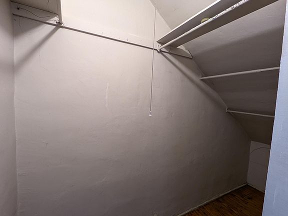 4th image of 6134 Llano Ave
