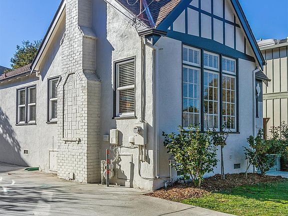 3rd image of 1814 Palm Ave