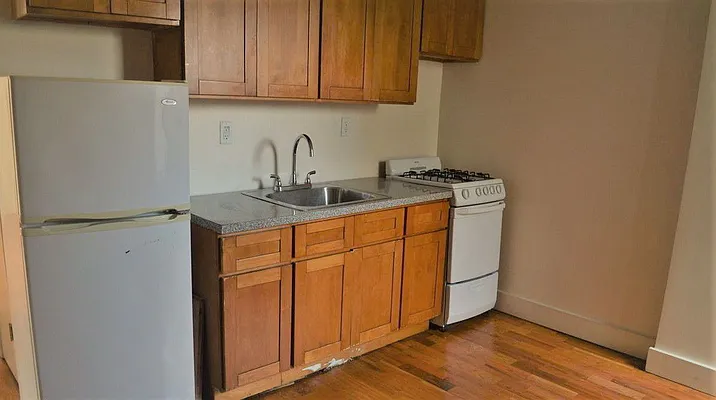 Rented by EXR | media 7