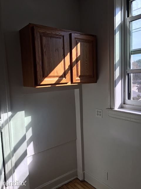 1st image of 2046 W Estes Ave