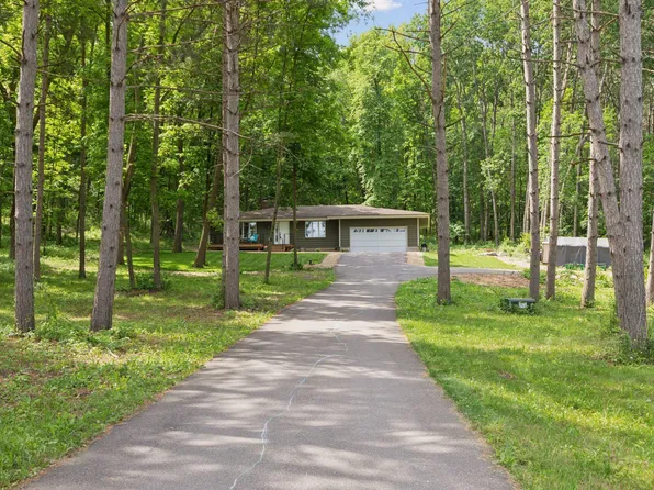 303 S Cove Rd, Hudson, WI 54016