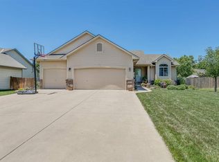 103 N Springwood Dr, Derby, KS 67037