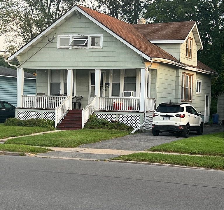 1st image of 154 Roosevelt Dr