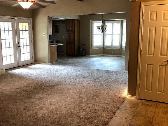 4th image of 1864 Larkspur Dr