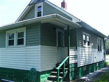 5th image of 3744 Pearl Ave