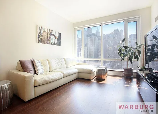 Sold by Warburg | media 20