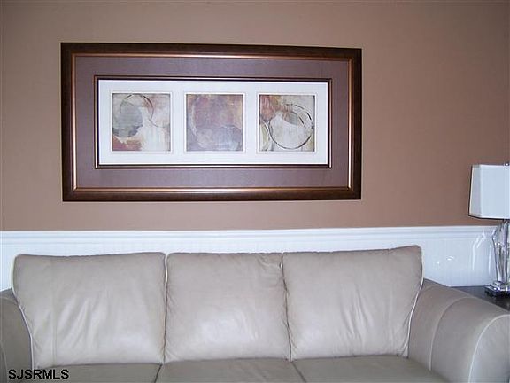 4th image of 831-104-35 Atlantic Ave