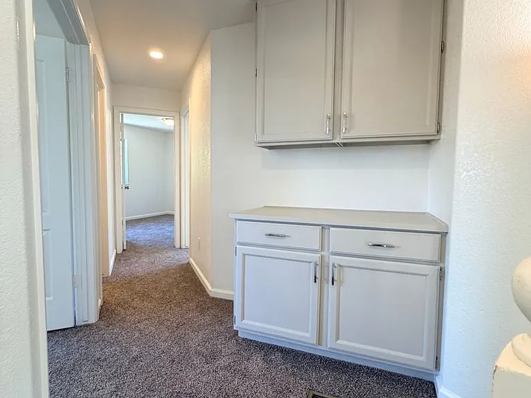 937 Neal St — Photo 21