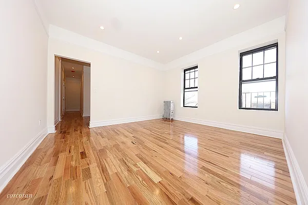 Rented by Corcoran | media 23