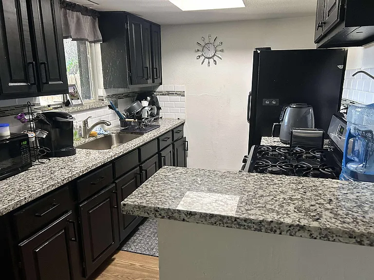 Bayou Vista Dr — Photo 2